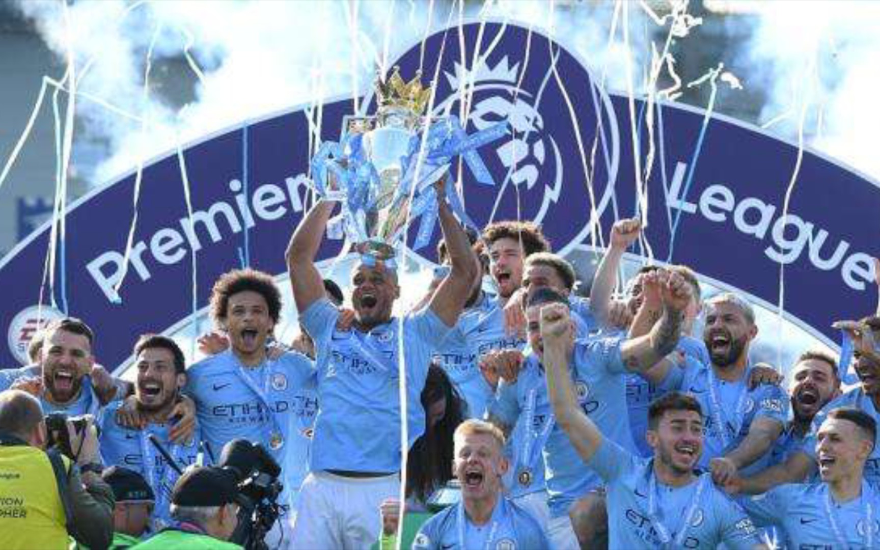 此前曾有德 此前曾有德