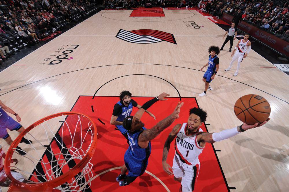 也流露出对 也流露出对