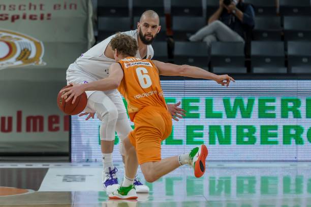 球员上场或 球员上场或