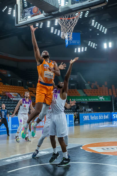 后防主力利 后防主力利